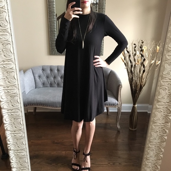 ✨NEW✨Soft Long Sleeve Dress - Picture 2 of 8